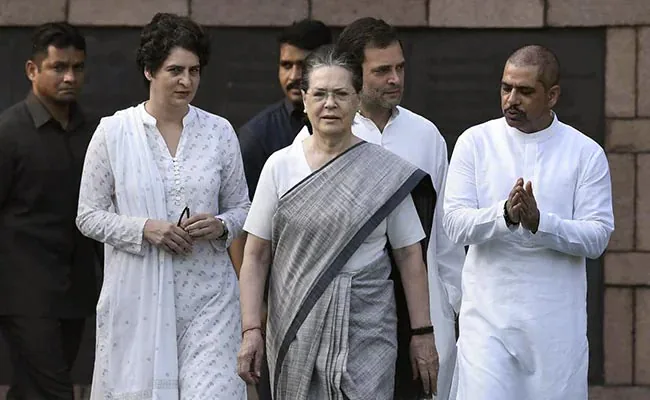 Congress Has A Deeper Issue Than The Gandhis - by Sreenivasan Jain
