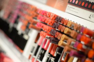 PERFECT PAIR – MATCH YOUR LIPSTICK COLOR TO YOUR ATTIRES