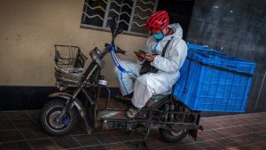 Shanghai lockdown: The hard life of a homeless deliveryman