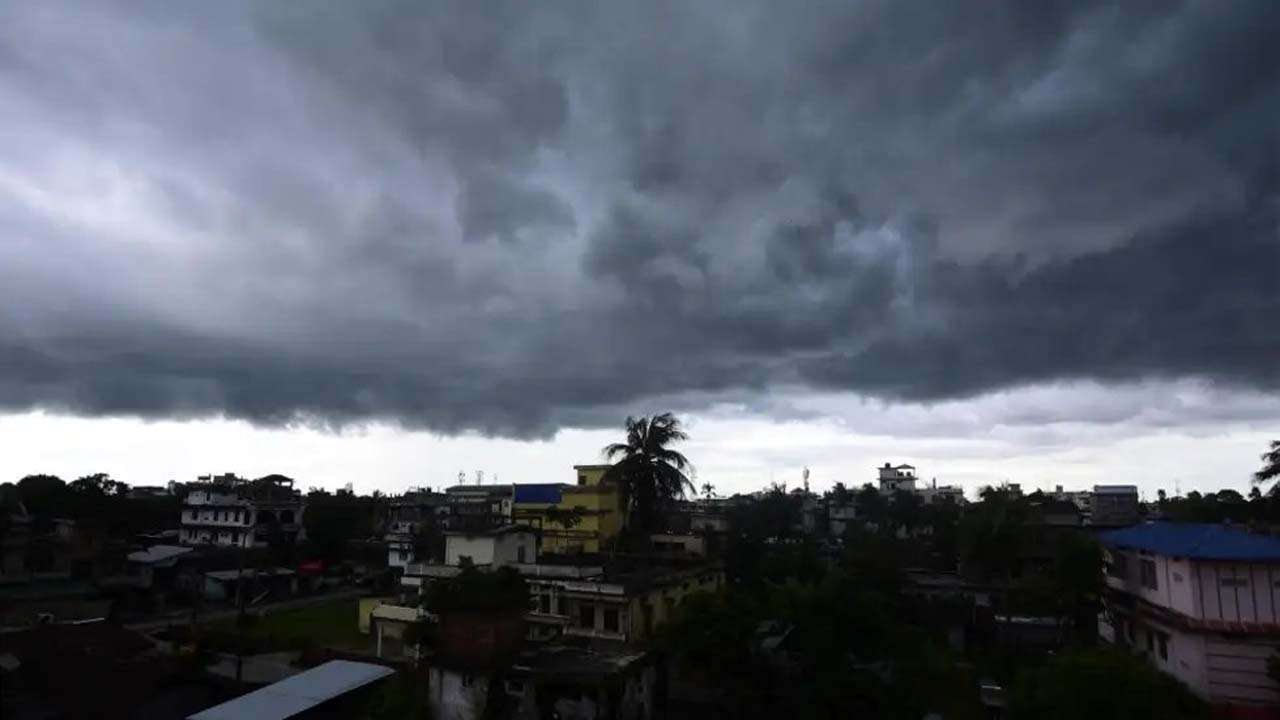 IMD issues orange alert in many areas of Uttar Pradesh; rains to continue in UP, Odisha, Himachal, Delhi