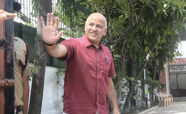 Manish Sisodia Claims Message From BJP: "Will Shut All Cases If..."