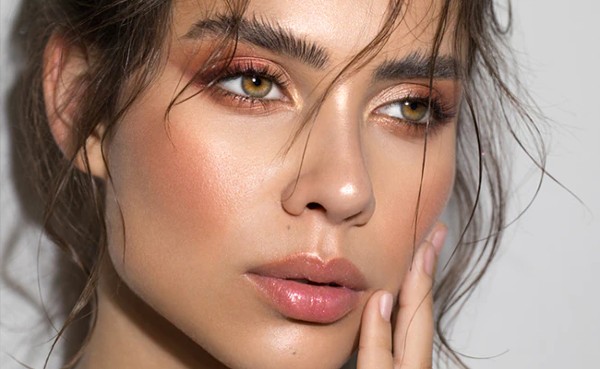 Here's What "Marinating" Makeup Trend Is All About