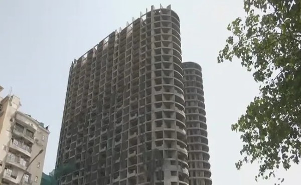 Noida Twin Towers Demolition : After 9-Year Fight, A Matter Of 9 Seconds