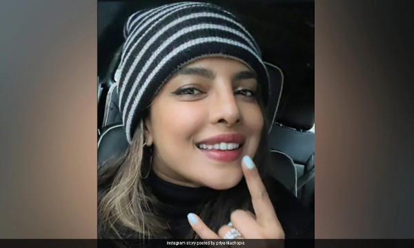 "When It Gets Perfectly Crisp Outside", Priyanka Chopra Pulls Out Winged Eye Makeup And An Icy Manicure