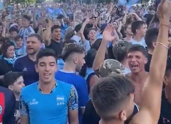 Watch: Fans Throng Streets Of Buenos Aires As Argentina Reach FIFA World Cup Final